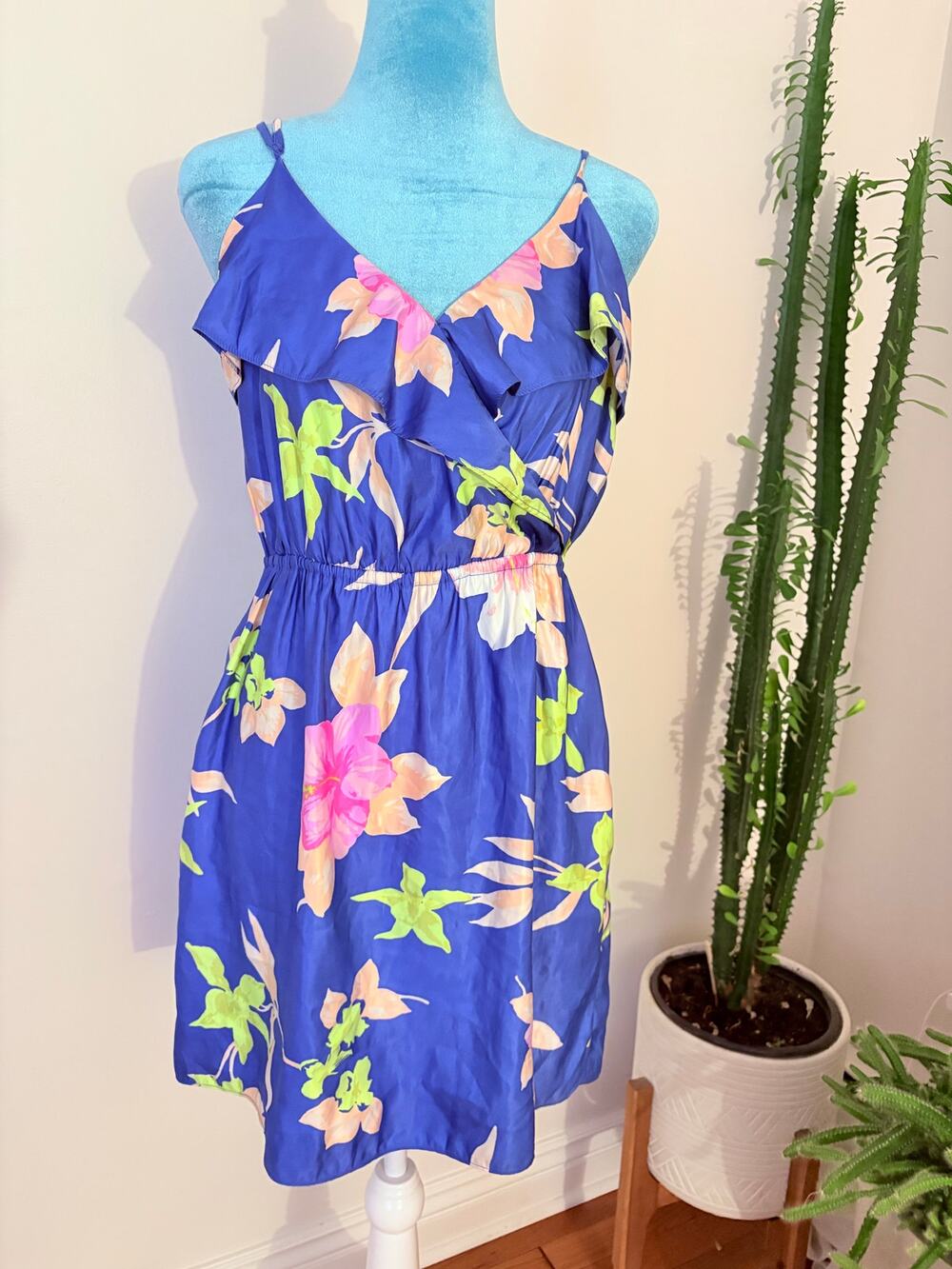 American Eagle Floral Ruffle Faux Wrap Mini Dress Tropicalcore Cozy Core medium
